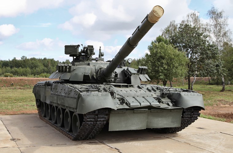 T-80UE mbt tank carroarmato