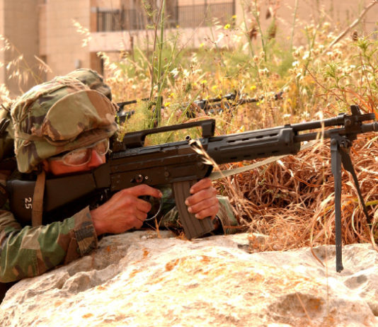 Beretta AR 70/90 e Varianti ar 7090 ar70 sc7090 scp7090 scs70 esercito italiano army marina militare aeronautica militare