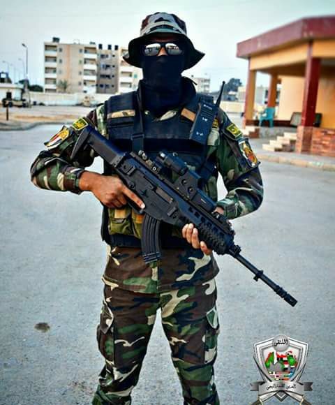 soldati egiziani con beretta ARX160