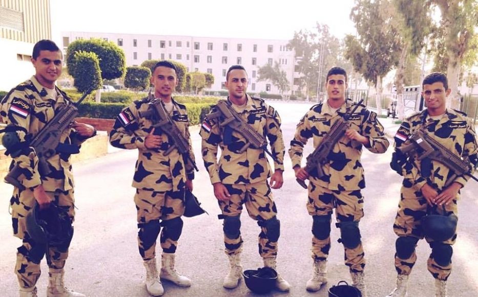 soldati egiziani con beretta ARX160