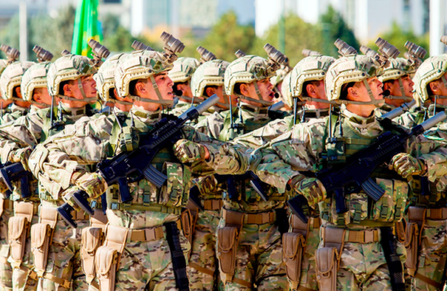 parata militare in turkmenistan beretta arx160