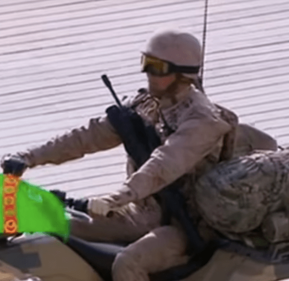 parata militare in turkmenistan beretta arx160