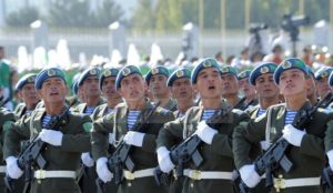 parata militare in turkmenistan beretta arx160