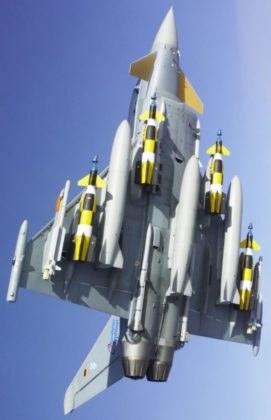 eurofighter typhoon armado armed equiped 3 fuel tanks serbatoi supplementari