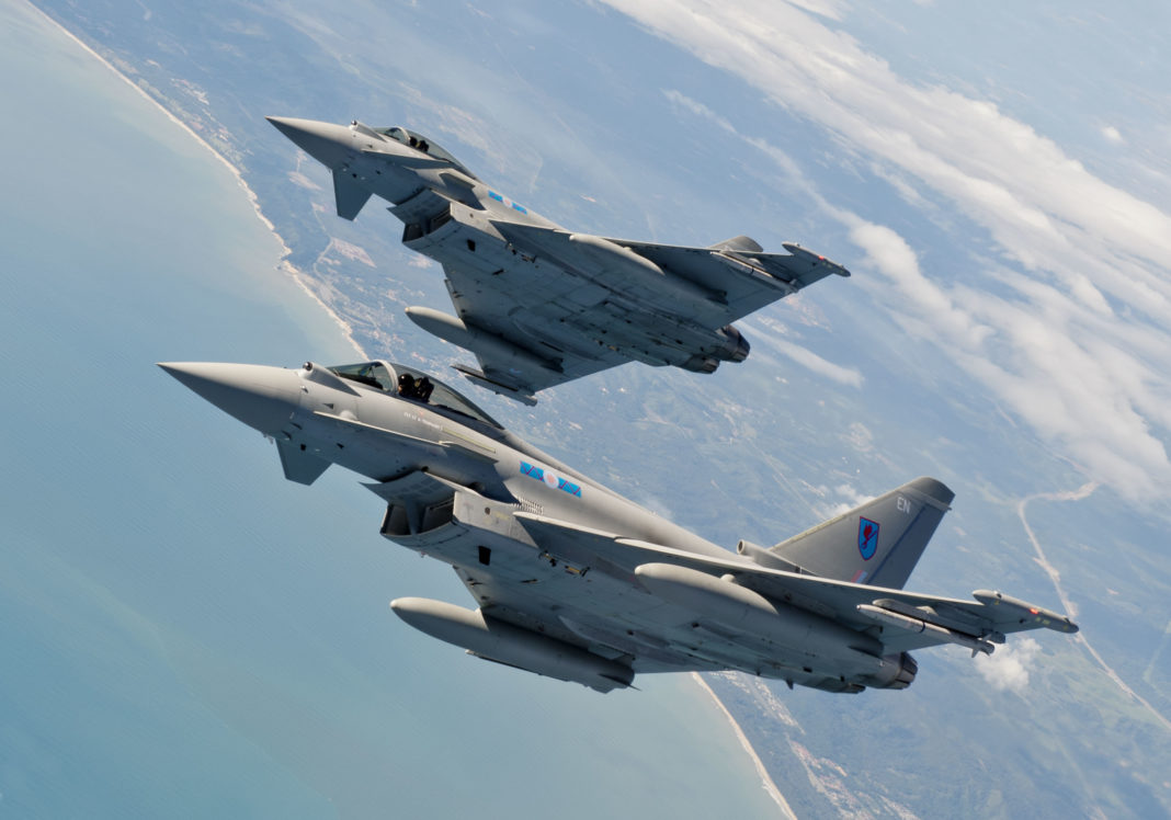 eurofighter typhoon ef 2000 caccia superiorità aerea aeronautica militare italiana