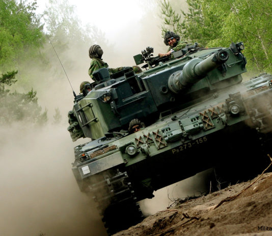 Leopard 2 MBT e Varianti leopard2 a4 leo tank mbt carroarmato esercito tedesco veicolo mezzo corazzato leopard3