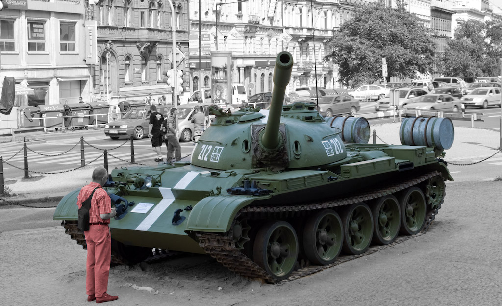 praha praga t-54a