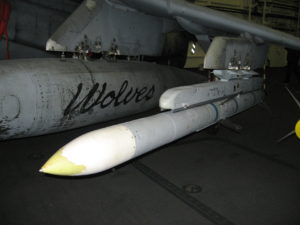 aim 120b amraam missile av8b harrier portaerei cavour marina militare italia