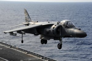 portaerei cavour marina militare aviazione av8b harrier plus