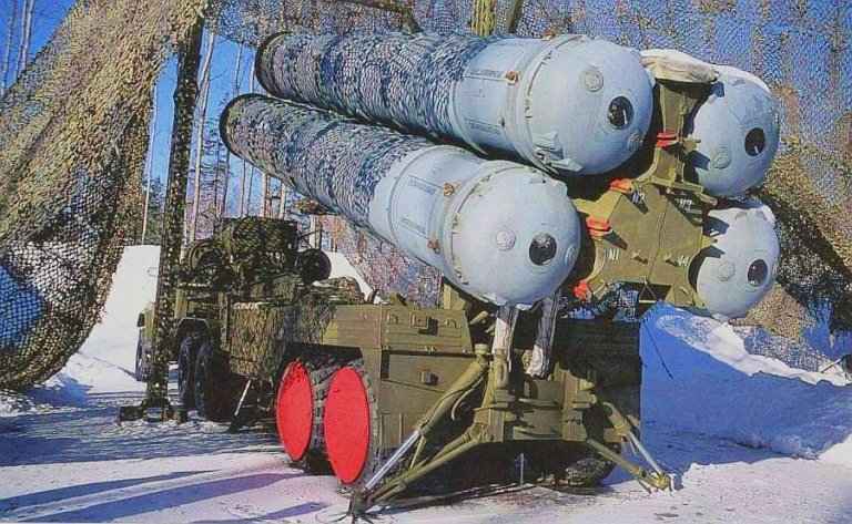 5P85TE TEL lanciatore launcher S-300PMU C-300 missile system sistema missilistico 