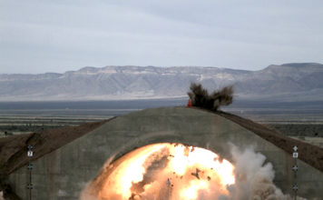 Meccanica di penetrazione della bomba anti-bunker bunker buster bomb gbu-39